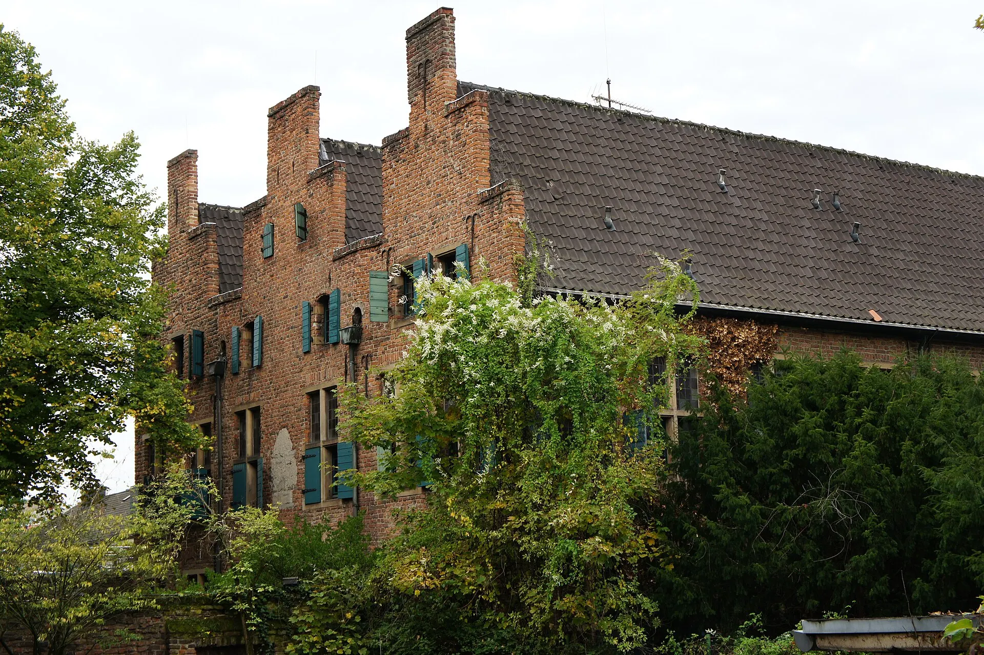 Historisches Dreigiebelhaus in Duisburg