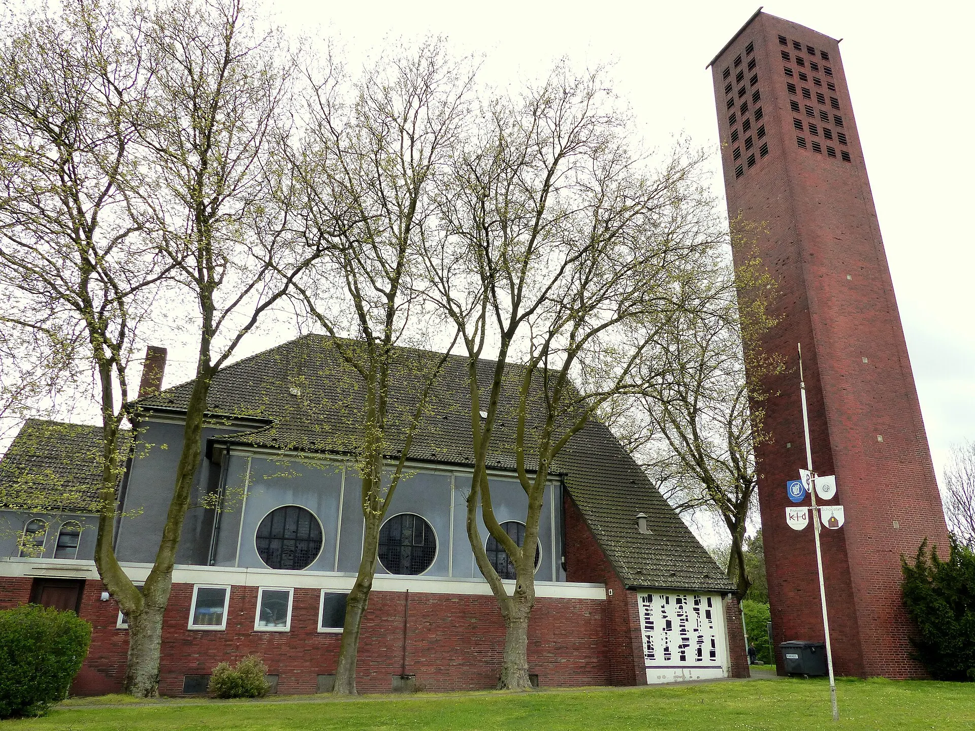 Kirche St. Suitbert in Duisburg-Wanheim